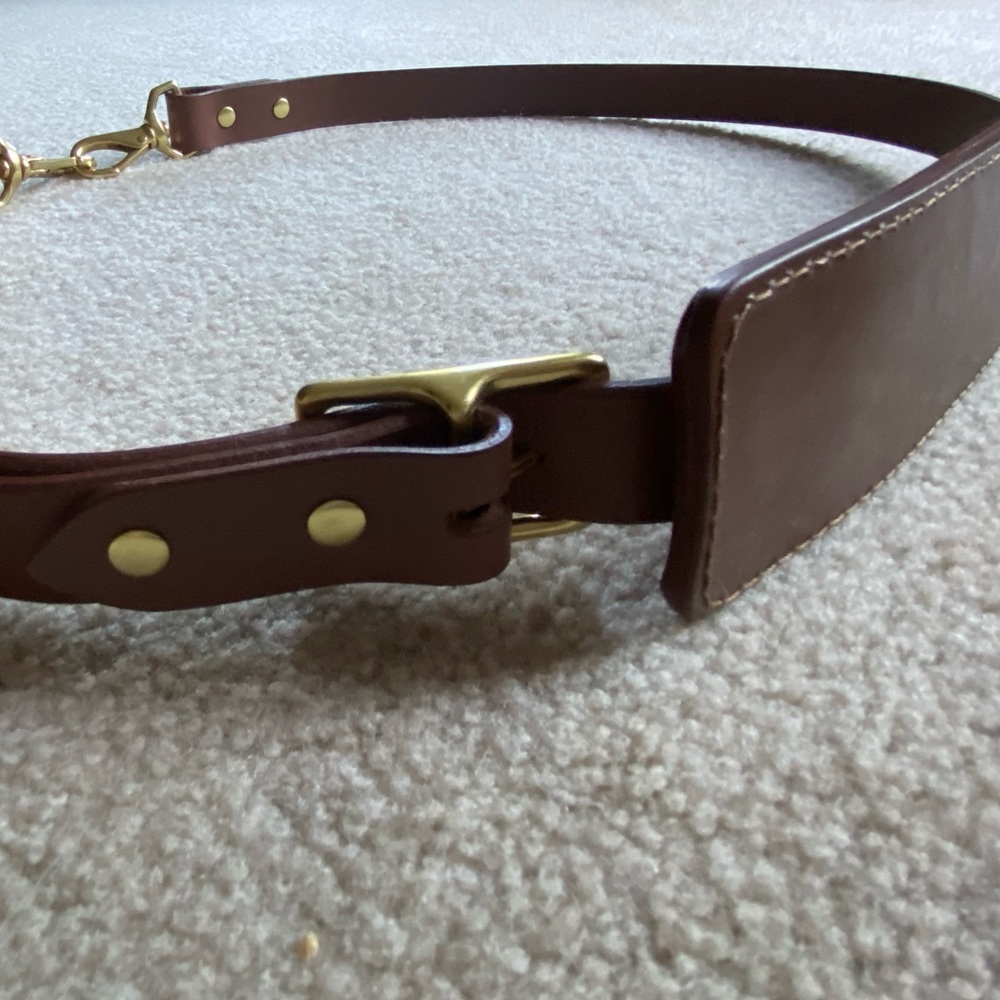 Fount Atlas crossbody strap.